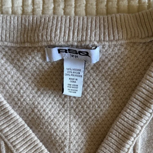 RSQ Cream Cable Knit V-Neck Sweater Vest - Picture 2 of 7